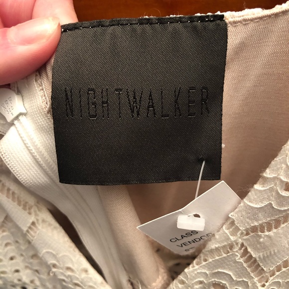 XS Cream and Tan Formal Dress - Picture 3 of 5